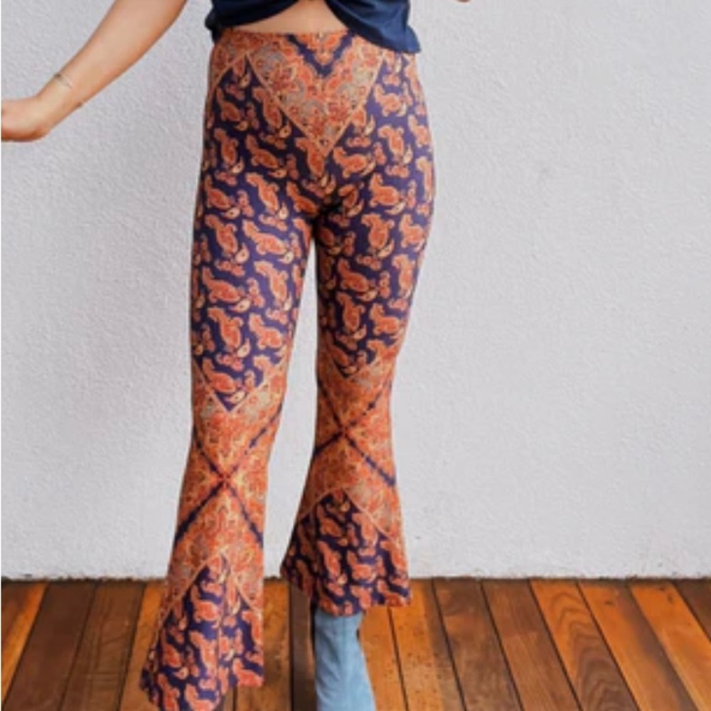 Novella Royale Iris Bells- midnight bandana